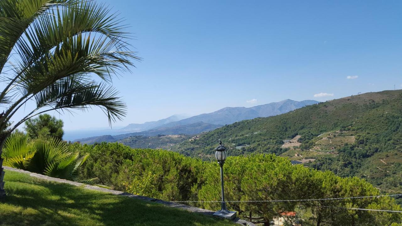 Sb Bed & Breakfast Seborga Exterior foto